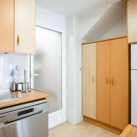 Hébergement de vacances 3 Bedroom Lovely In *