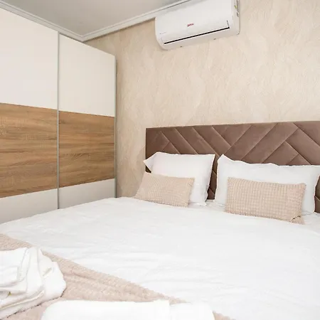 3 Bedroom Lovely In Hébergement de vacances Torrevieja